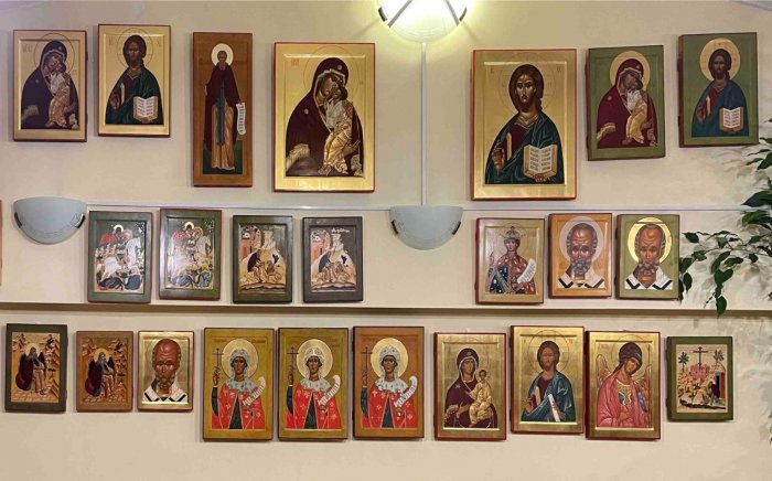 На подворье открылась вторая отчетная выставка работ студентов Иконописной школы